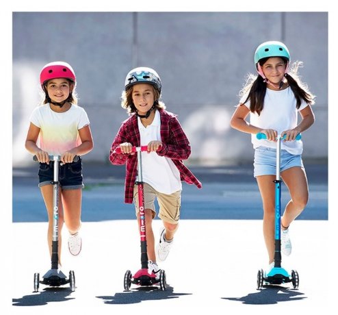 Самокат MICRO серии "Maxi Deluxe LED" – ВУЛКАНИЧЕСКИЙ СЕРЫЙ (сложный, до 50 kg, 3-х колесный, свет) MMD094