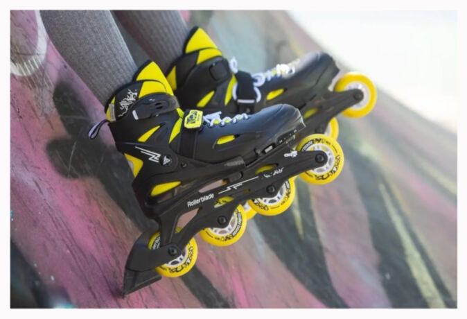 Ролики Rollerblade Fury black-yellow 29-33